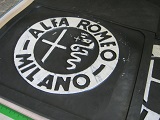 palas de roda Alfaromeo -
                    borracha com simbolo emblema